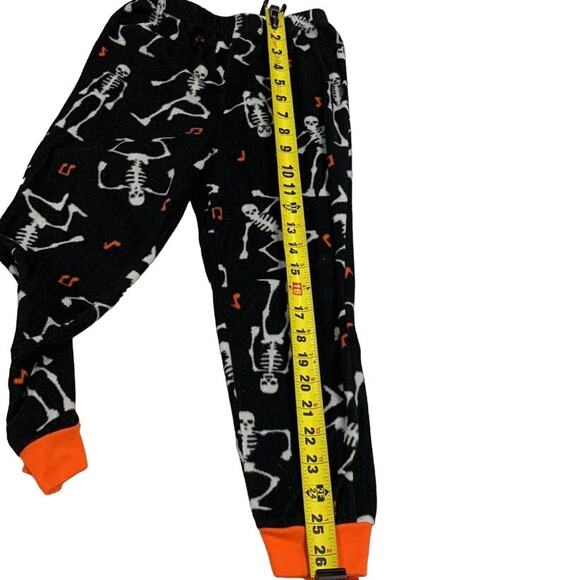 Girls Halloween Skeletons Pajama Set - Picture 11 of 11
